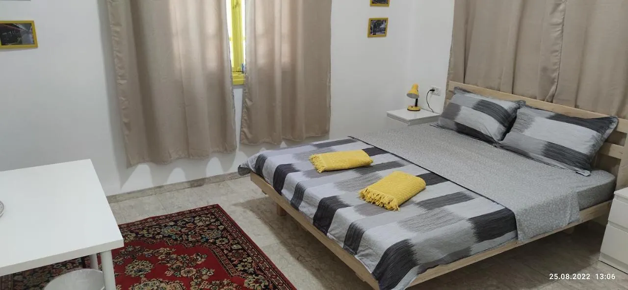 Apartments Comfy - For A Quiet Family Holiday 하이파 0*,  이스라엘