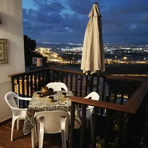 Apartment The Potter's House Overlooking The Bay Of, Haifa